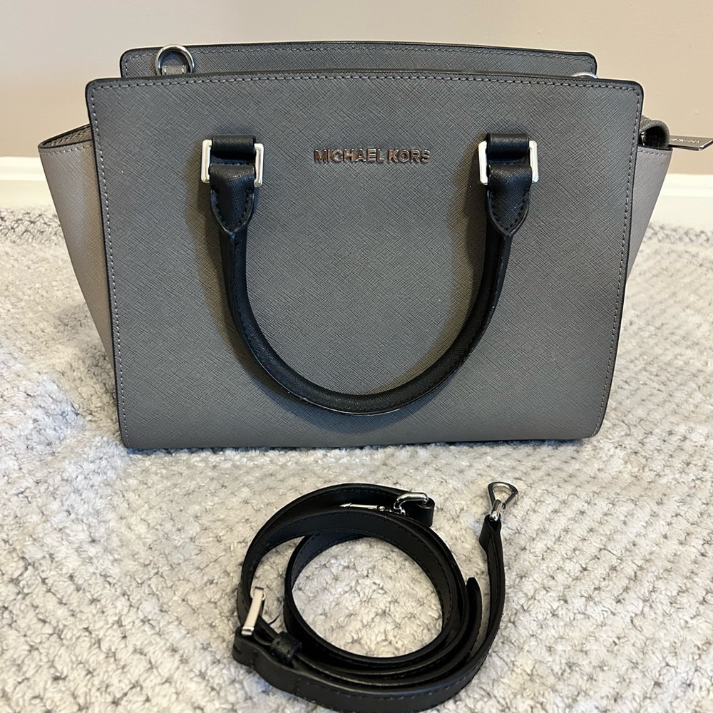 Michael Kors Selma Handbag 2-tone gray and black